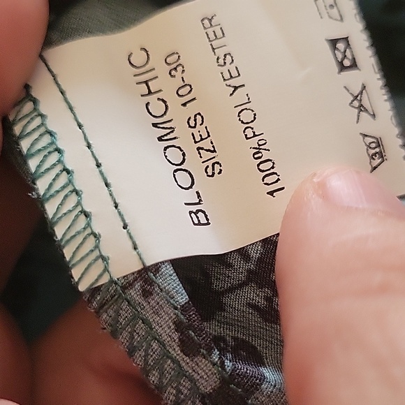 BLOOMCHIC top - Picture 3 of 4